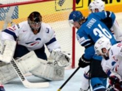 Хоккей: французы одержали волевую победу над Белоруссией
